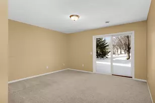 2209 St Johns Pl, Woodbury, MN 55129 - Photo 17