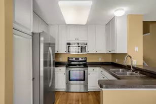 2209 St Johns Pl, Woodbury, MN 55129 - Photo 9