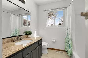 2427 Henslow Ave N, Oakdale, MN 55128 - Photo 9