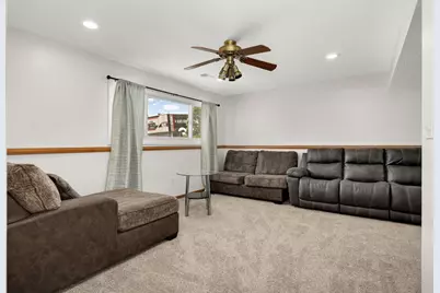 2427 Henslow Avenue N, Oakdale, MN 55128 - Photo 11