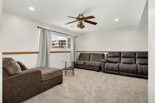 2427 Henslow Ave N, Oakdale, MN 55128 - Photo 11