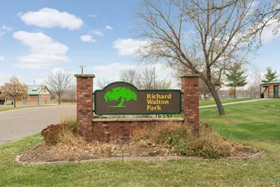 2427 Henslow Avenue N, Oakdale, MN 55128 - Photo 21