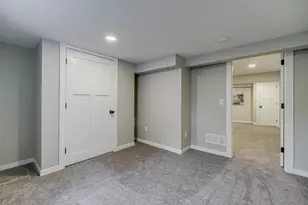 4111 Thomas Ave N, Minneapolis, MN 55412 - Photo 39