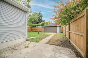 4111 Thomas Ave N, Minneapolis, MN 55412 - Photo 49