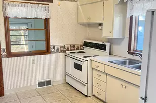 506 E 2nd St N, Truman, MN 56088 - Photo 7