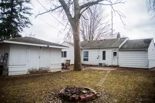 475 W 1st St, Rush City, MN 55069 - Photo 3