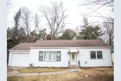 475 W 1st Street, Rush City, MN 55069 - Photo 1