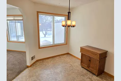 7462 Hinton Park Avenue S, Cottage Grove, MN 55016 - Photo 11