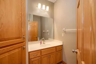 10106 Chestnut Cir N, Brooklyn Park, MN 55443 - Photo 15