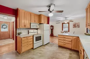 3010 Fairview Ave N, Roseville, MN 55113 - Photo 3