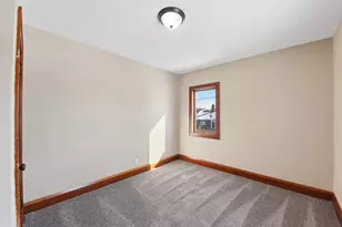 1237 5th St E, Saint Paul, MN 55106 - Photo 13