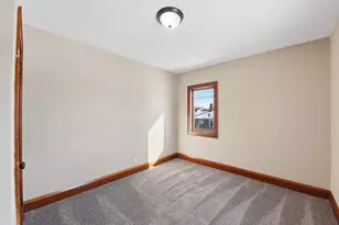 1237 5th St E, Saint Paul, MN 55106 - Photo 13