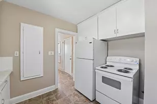 1237 5th St E, Saint Paul, MN 55106 - Photo 11