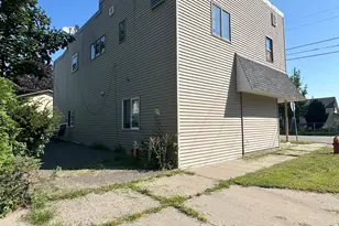 1237 5th St E, Saint Paul, MN 55106 - Photo 3