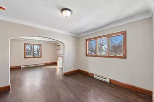 1237 5th St E, Saint Paul, MN 55106 - Photo 5