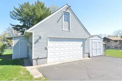 215 Keith Road, Circle Pines, MN 55014 - Photo 5