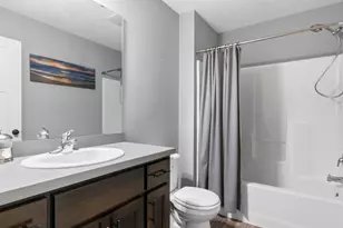 1233 Fern St S, Cambridge, MN 55008 - Photo 15