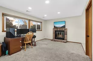 4465 Clover Ln, Eagan, MN 55122 - Photo 13