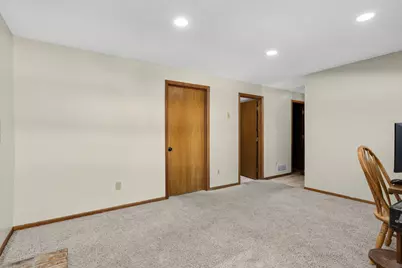 4465 Clover Lane, Eagan, MN 55122 - Photo 15