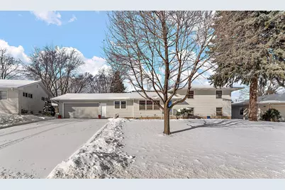 7447 Cloman Way, Inver Grove Heights, MN 55076 - Photo 3