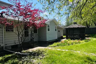 7447 Cloman Way, Inver Grove Heights, MN 55076 - Photo 5