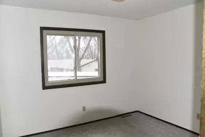 242 Stephen Court, Chaska, MN 55318 - Photo 11