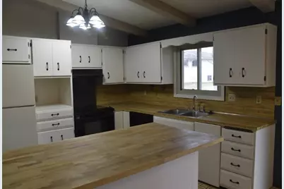 242 Stephen Court, Chaska, MN 55318 - Photo 3