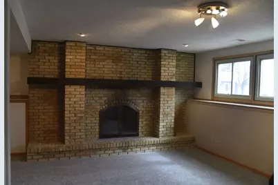 242 Stephen Court, Chaska, MN 55318 - Photo 13