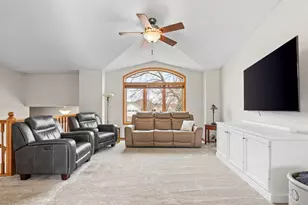 2218 Chase Dr, Faribault, MN 55021 - Photo 7