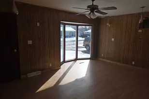 918 Plainview Ln, Albert Lea, MN 56007 - Photo 3