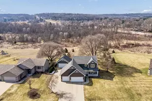 5130 Meadow Dr SE, Rochester, MN 55904 - Photo 5