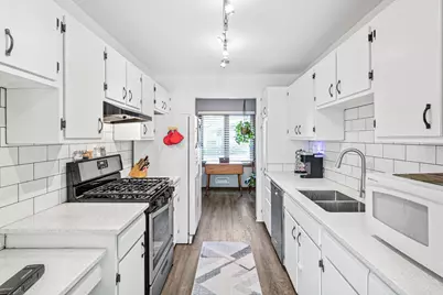 25 Birnamwood Drive, Burnsville, MN 55337 - Photo 7