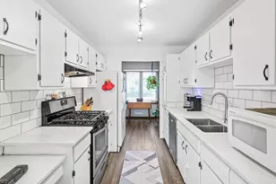 25 Birnamwood Dr, Burnsville, MN 55337 - Photo 7