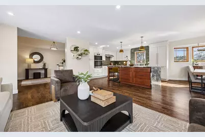 4011 Grimes Avenue S, Edina, MN 55416 - Photo 3