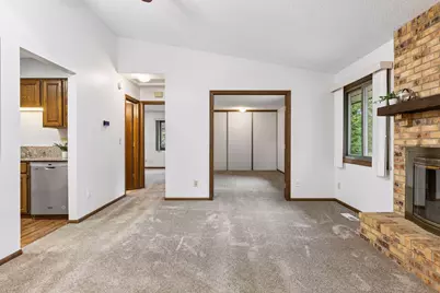 7101 Robinwood, Woodbury, MN 55125 - Photo 11