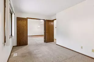 7101 Robinwood, Woodbury, MN 55125 - Photo 17