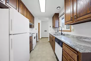 1602 6th Ave N, Moorhead, MN 56560 - Photo 13