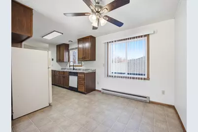 1602 6th Avenue N, Moorhead, MN 56560 - Photo 9