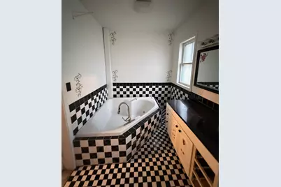 850 E 4th Street, Winona, MN 55987 - Photo 11