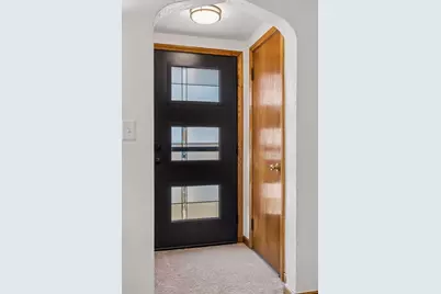 320 9th Avenue N, South Saint Paul, MN 55075 - Photo 3