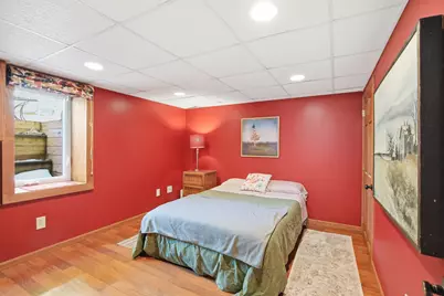 948 Nevada Avenue W, Saint Paul, MN 55117 - Photo 25