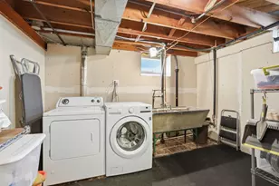 948 Nevada Ave W, Saint Paul, MN 55117 - Photo 27