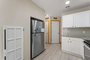 8706 Quarry Ridge Ln, Woodbury, MN 55125 - Photo 15