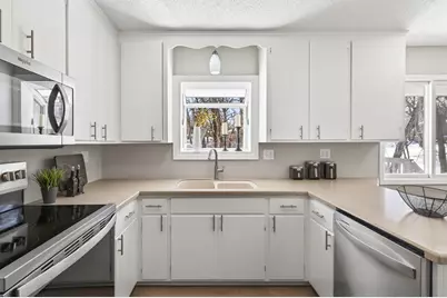 2301 Manor Drive, Burnsville, MN 55337 - Photo 19