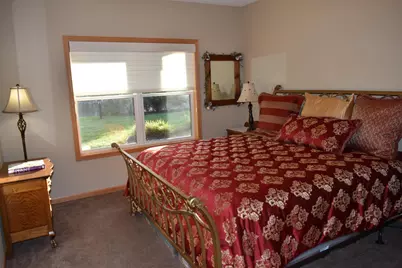 10726 Lyndale Bluffs Trail, Bloomington, MN 55420 - Photo 35