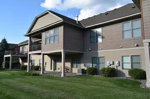 10726 Lyndale Bluffs Trail, Bloomington, MN 55420 - Photo 9