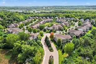 10726 Lyndale Bluffs Trail, Bloomington, MN 55420 - Photo 35