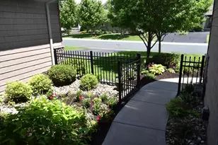 10726 Lyndale Bluffs Trail, Bloomington, MN 55420 - Photo 5