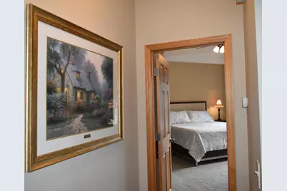 10726 Lyndale Bluffs Trail, Bloomington, MN 55420 - Photo 17