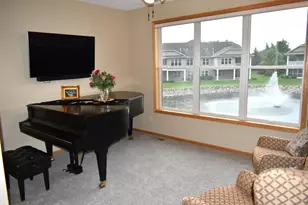 10726 Lyndale Bluffs Trail, Bloomington, MN 55420 - Photo 9